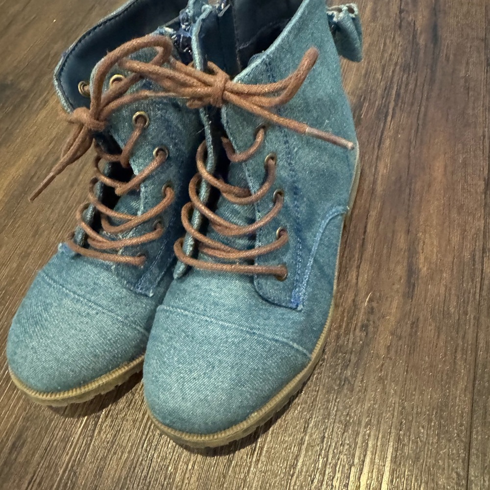 Stylish Blue Kids Boots